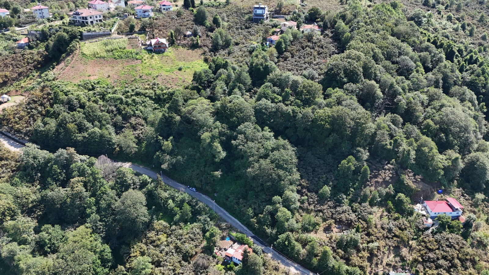 MABEL GAYRİMENKUL/ BEŞİKDÜZÜ/ DENİZLİ MAH 4.242 M2 MÜSTAKİL ARSA